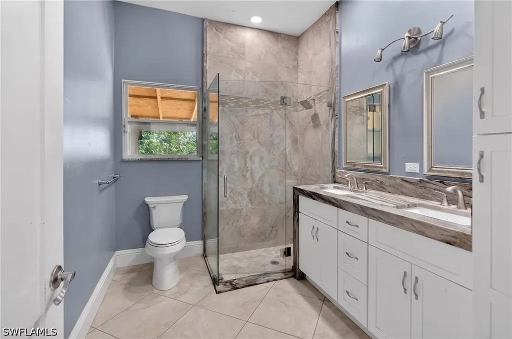 2863 Everglades Boulevard N Naples FL 34120