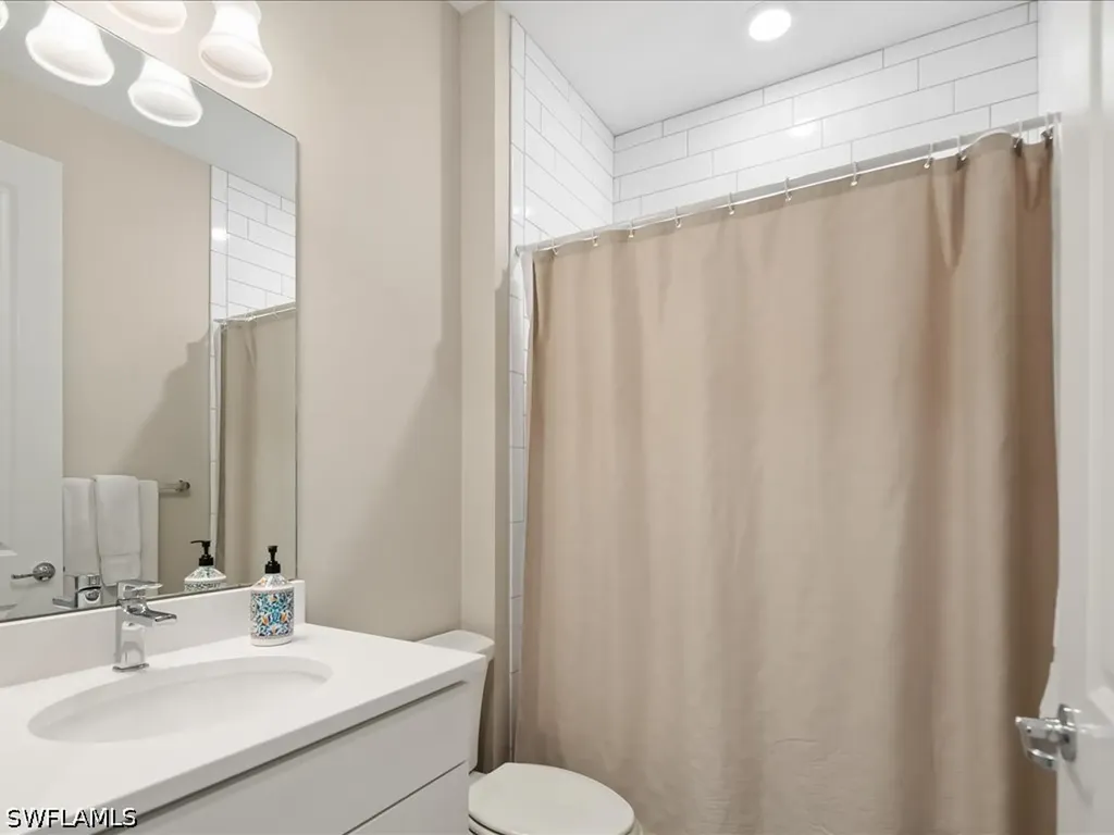 7225 Wilton Drive Naples FL 34109