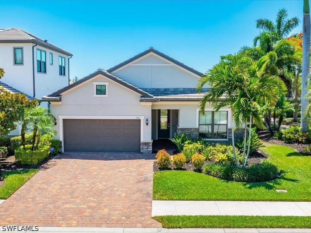 7225 Wilton Drive Naples FL 34109