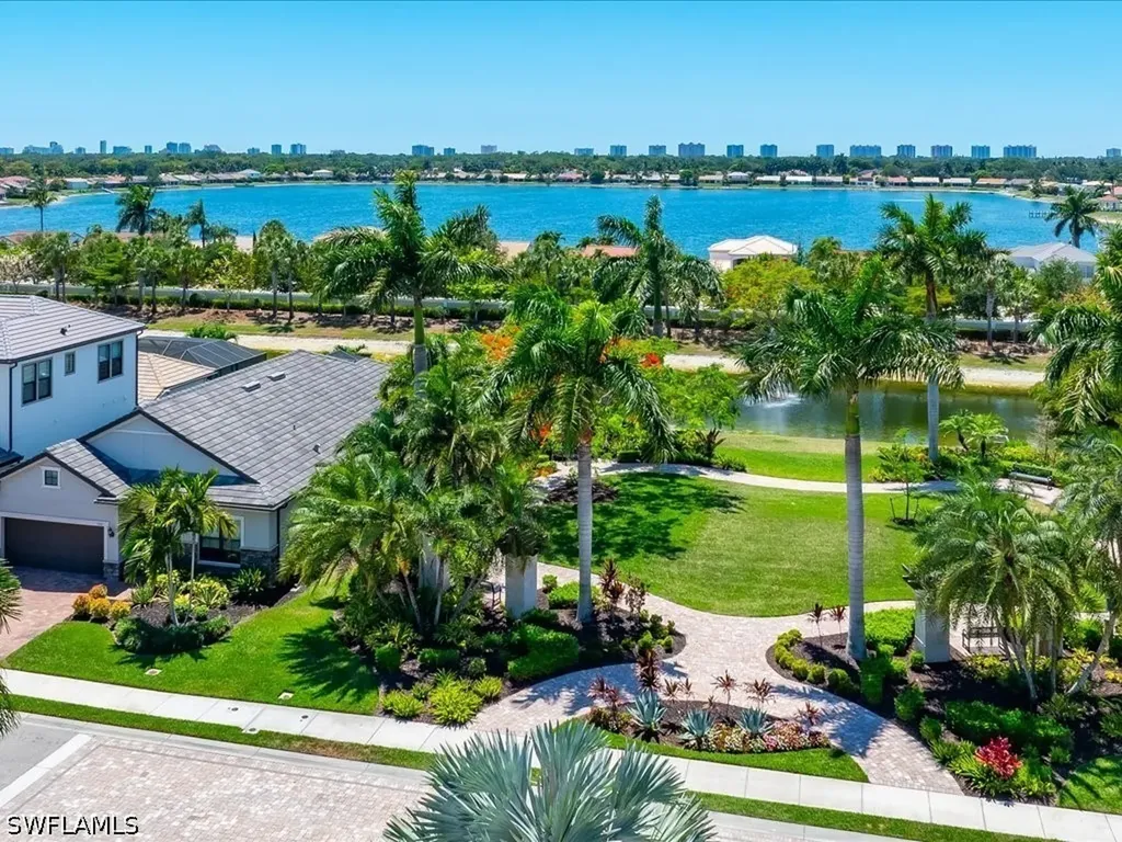7225 Wilton Drive Naples FL 34109