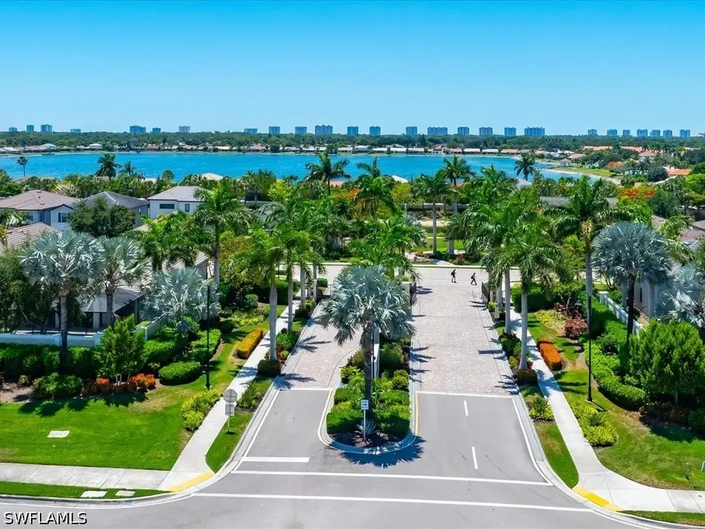 7225 Wilton Drive Naples FL 34109
