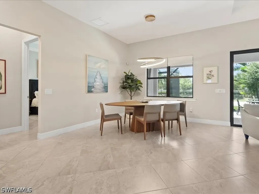 7225 Wilton Drive Naples FL 34109