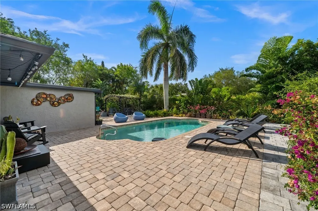 38 Willoughby Drive Naples FL 34110