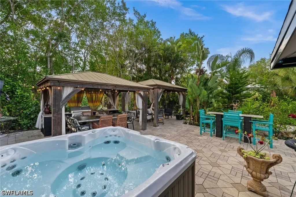 38 Willoughby Drive Naples FL 34110
