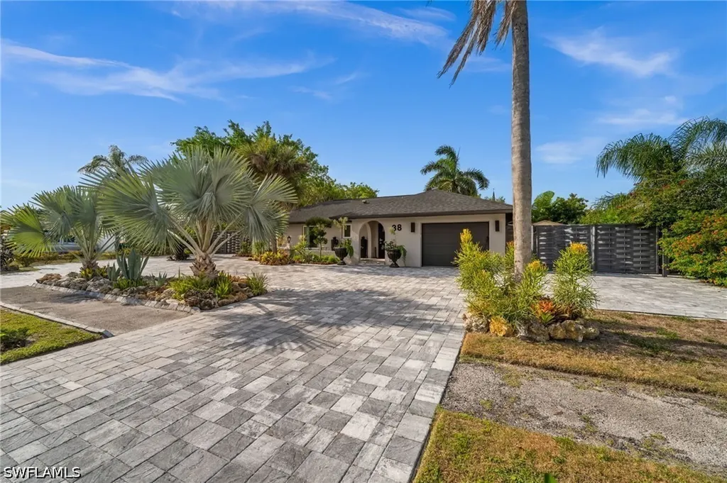 38 Willoughby Drive Naples FL 34110