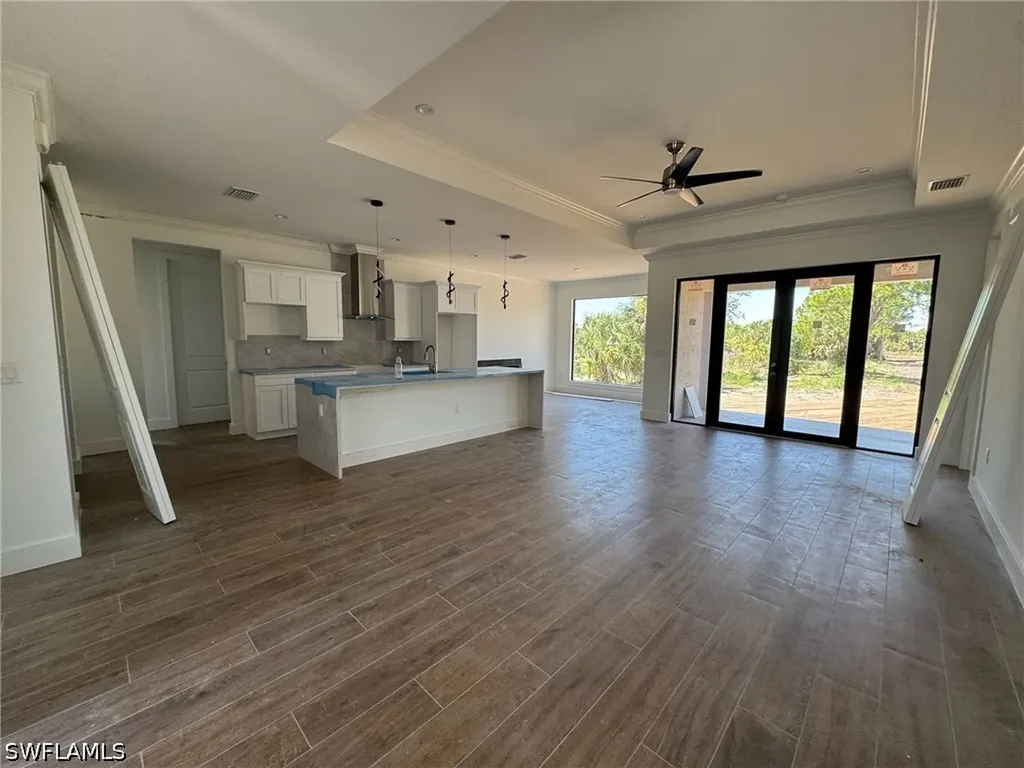2741 41st Avenue NE Naples FL 34120