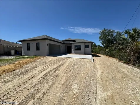 2741 41ST Avenue NE Naples FL 34120