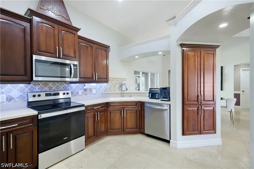 4312 SW 25th Place Cape Coral FL 33914