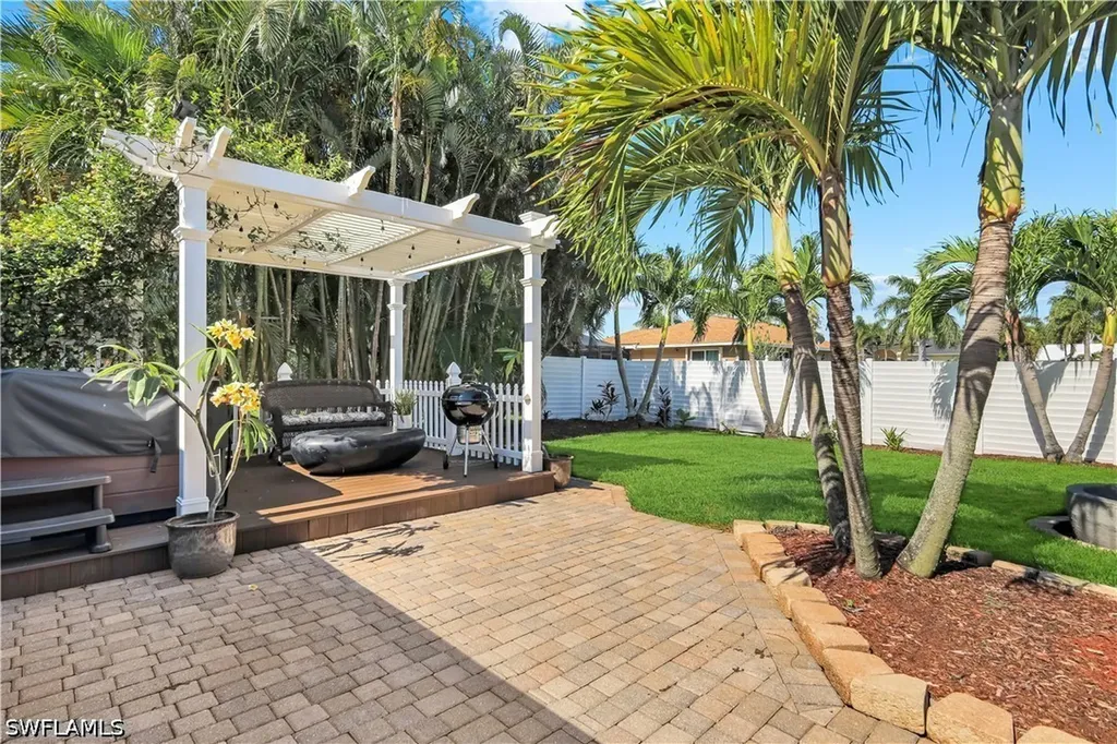4312 SW 25th Place Cape Coral FL 33914