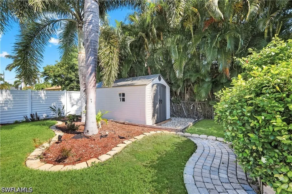 4312 SW 25th Place Cape Coral FL 33914