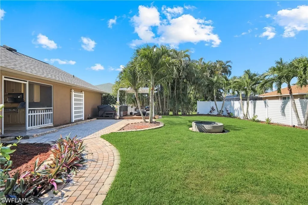4312 SW 25th Place Cape Coral FL 33914