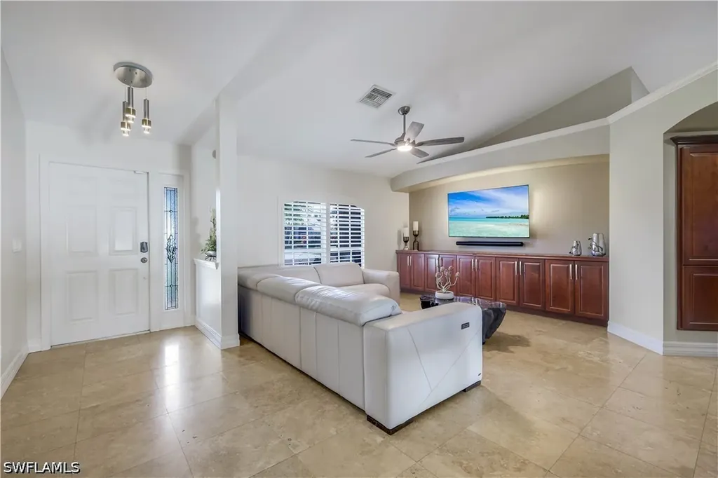4312 SW 25th Place Cape Coral FL 33914