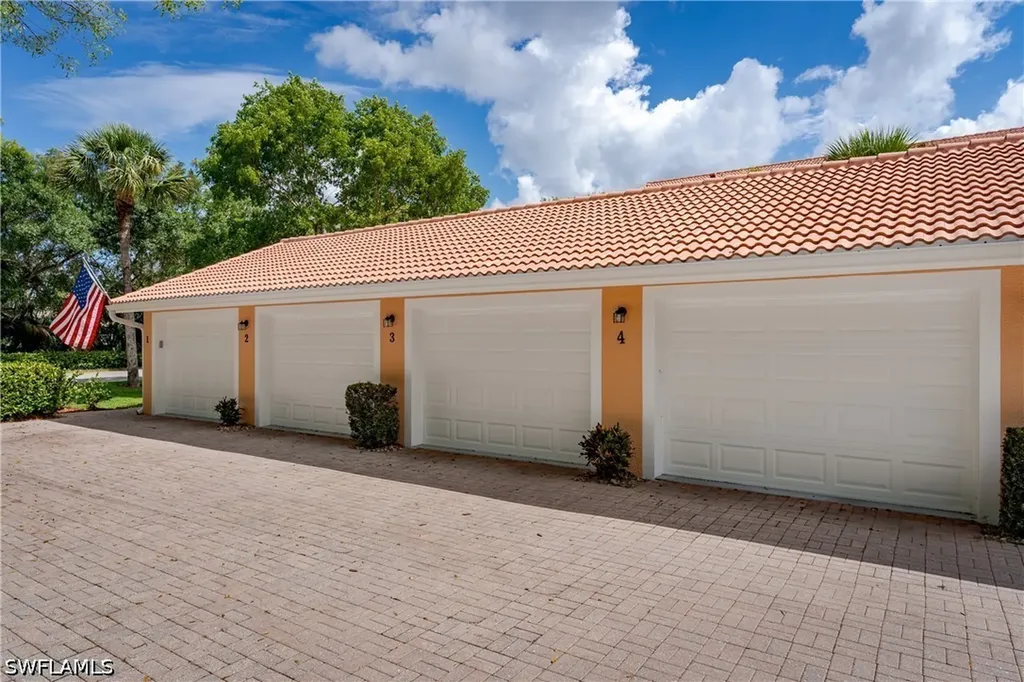 6840 Beach Resort Drive Naples FL 34114