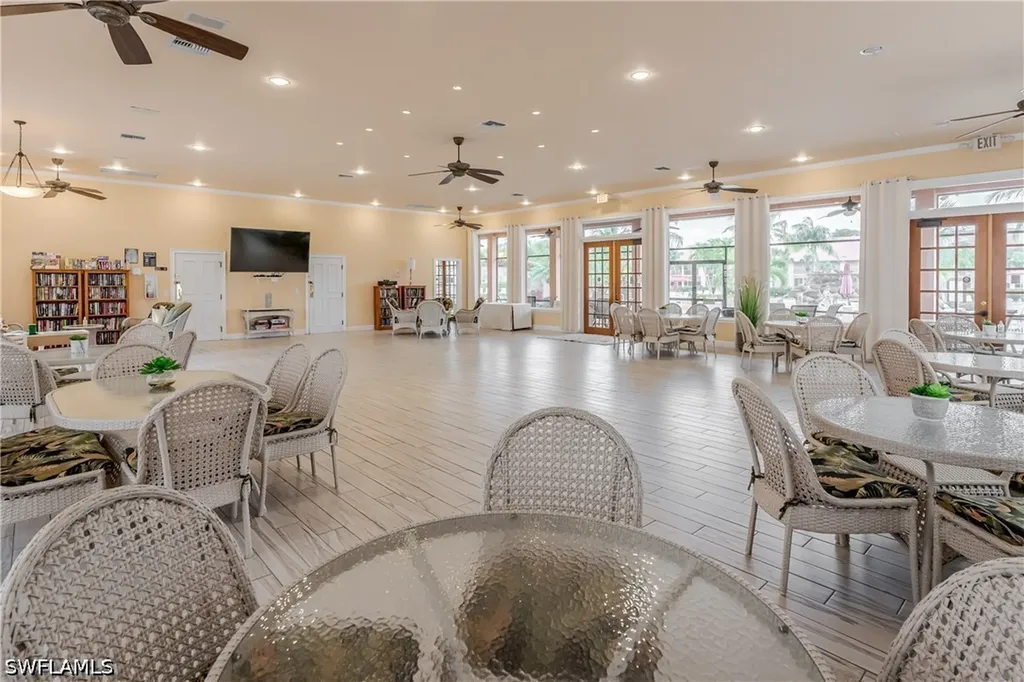 6840 Beach Resort Drive Naples FL 34114