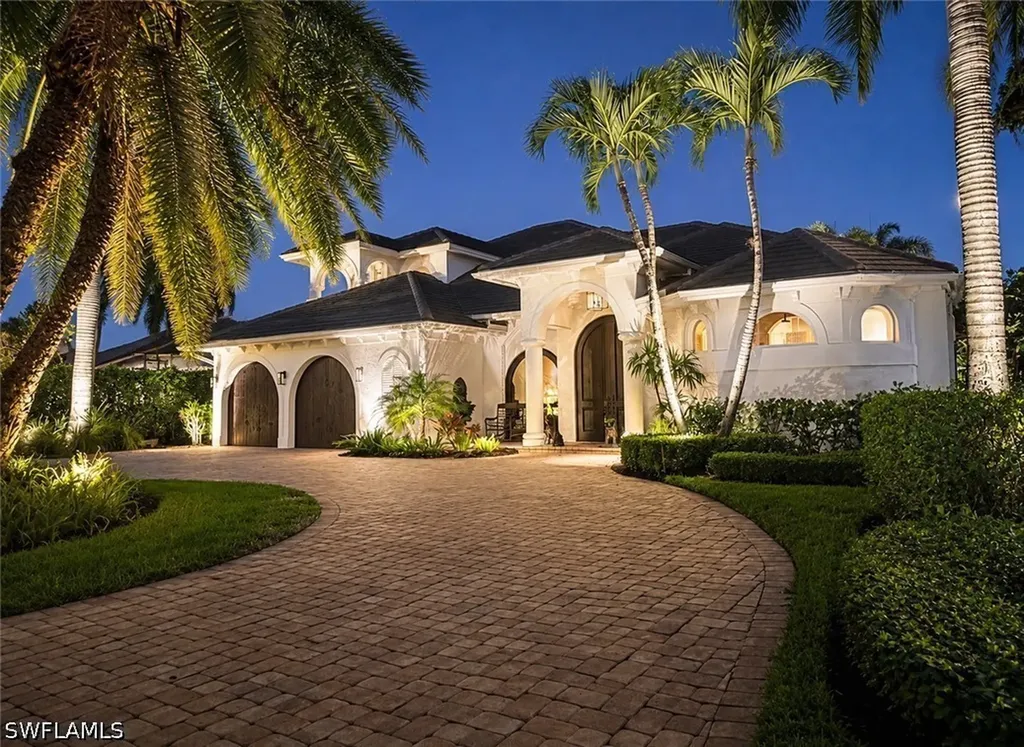 2056 Mission Drive Naples FL 34109