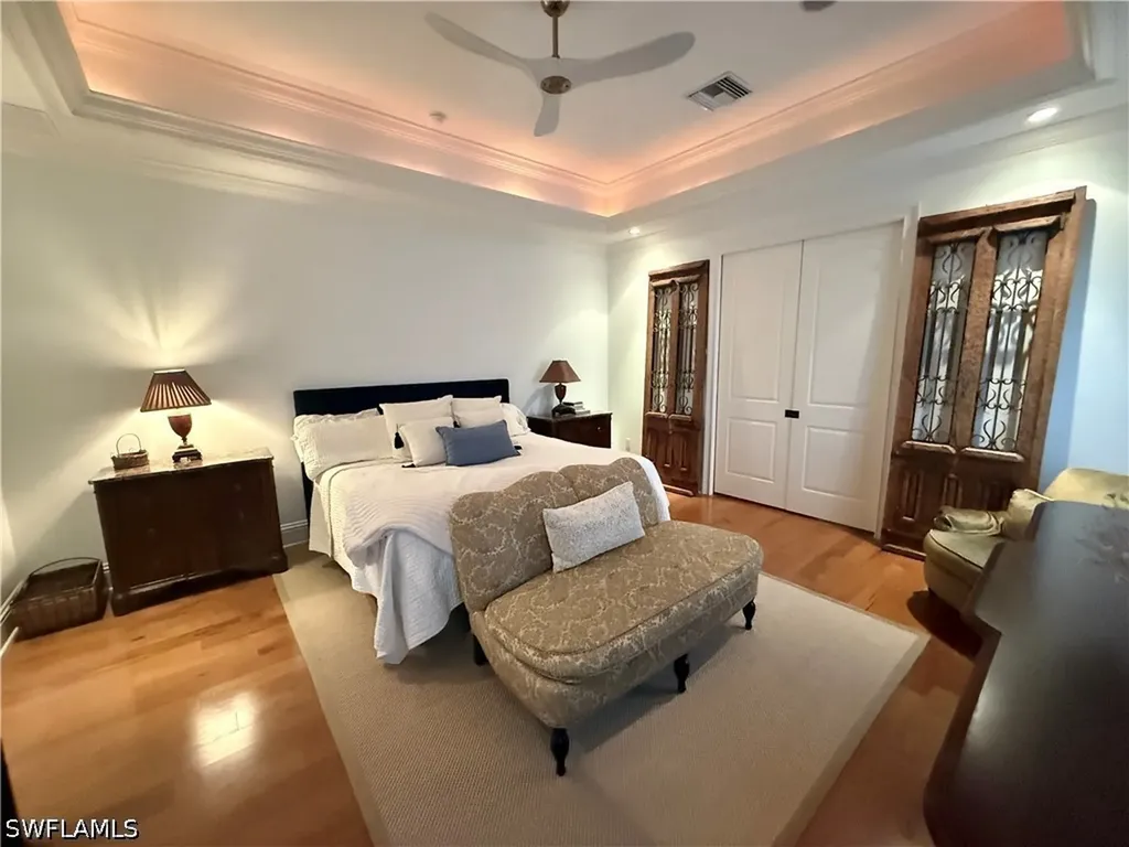 2056 Mission Drive Naples FL 34109