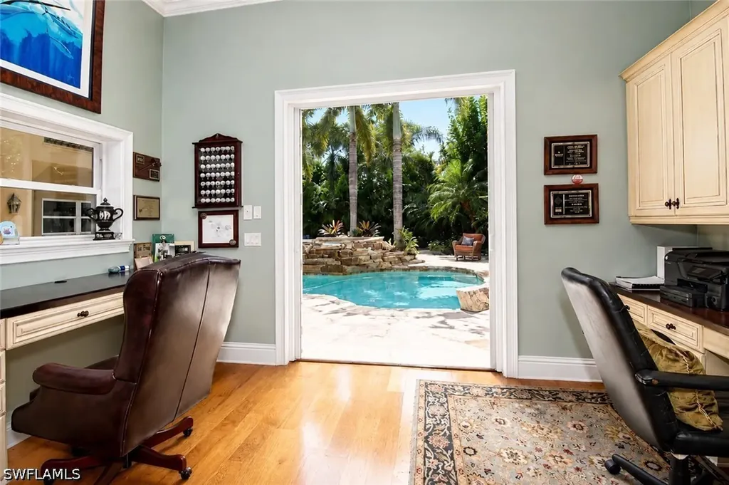 2056 Mission Drive Naples FL 34109