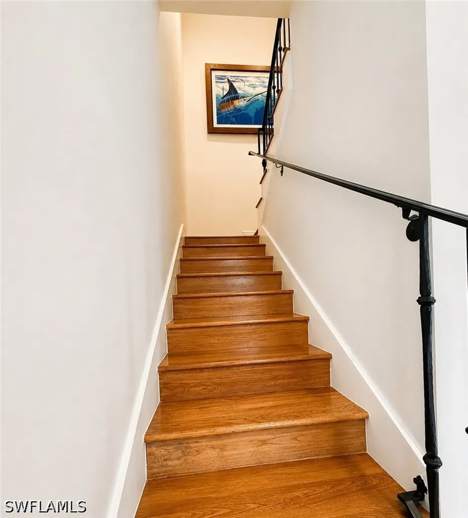 2056 Mission Drive Naples FL 34109