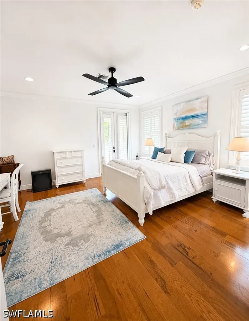 2056 Mission Drive Naples FL 34109