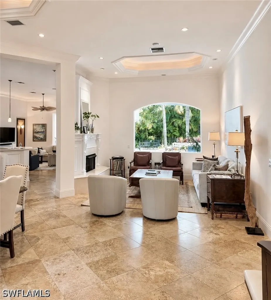 2056 Mission Drive Naples FL 34109
