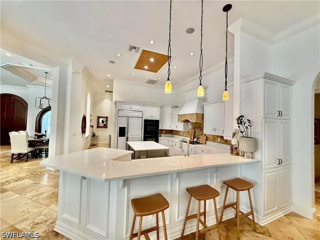 2056 Mission Drive Naples FL 34109