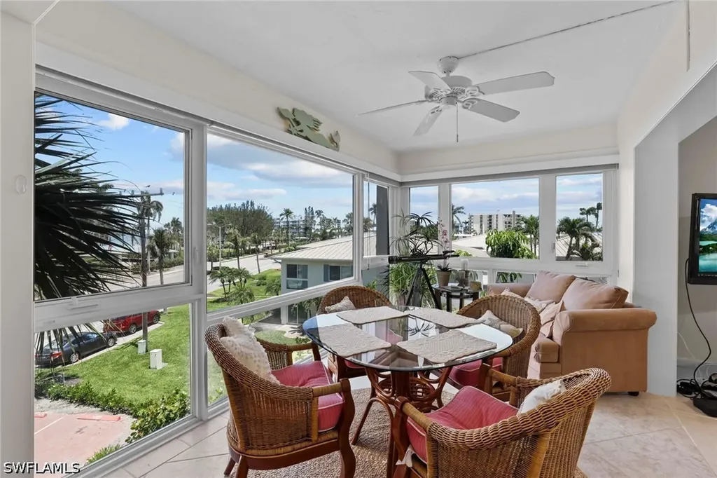 1930 Gulf Shore Boulevard N Naples FL 34102