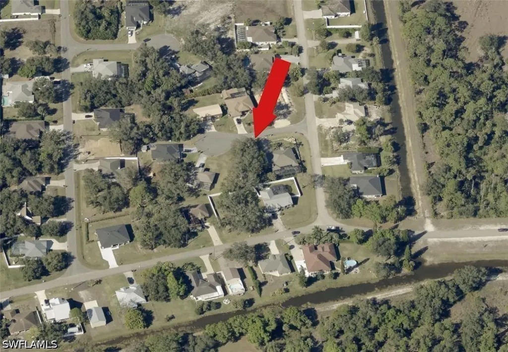 6121 Barkwood Court Fort Myers FL 33905