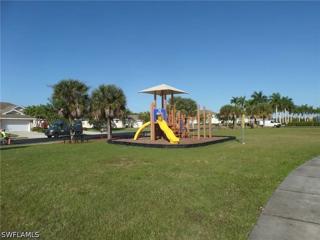 4206 Liron Avenue Fort Myers FL 33916