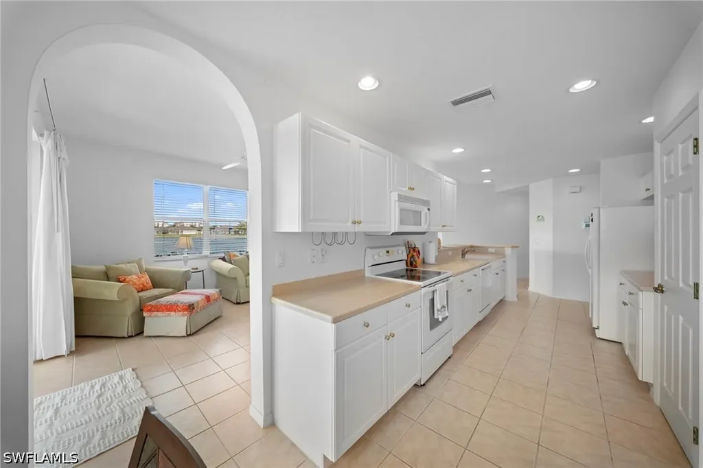 4206 Liron Avenue Fort Myers FL 33916