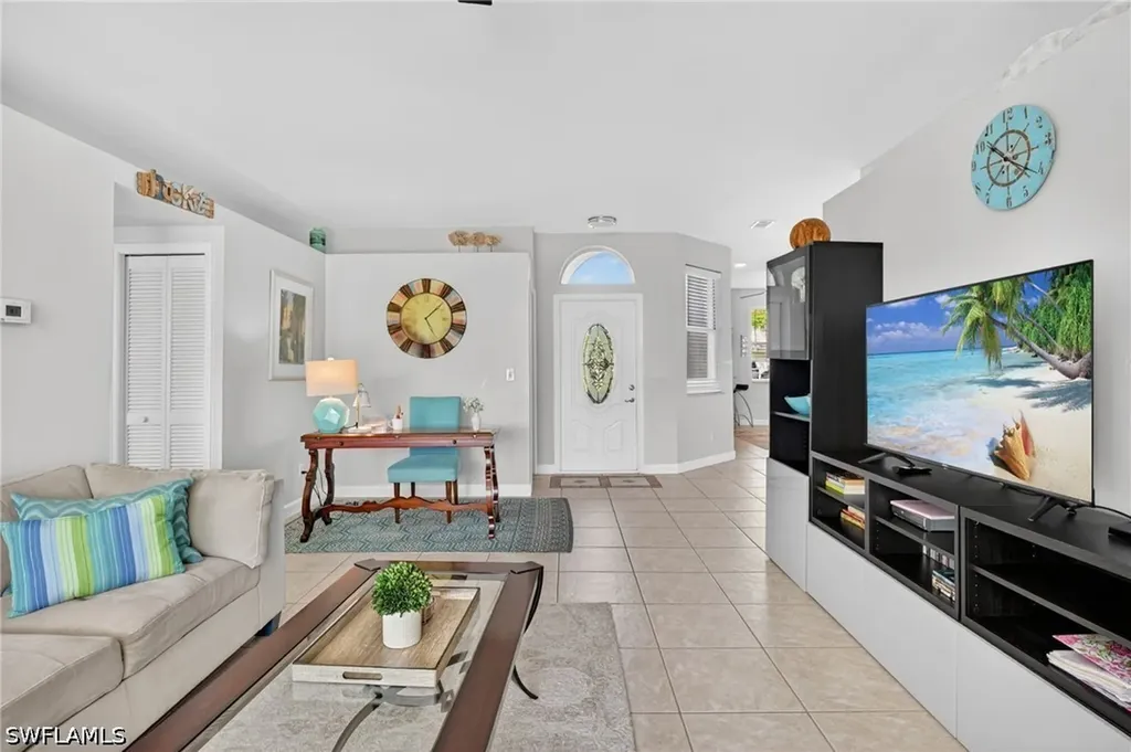 912 Briarwood Boulevard Naples FL 34104
