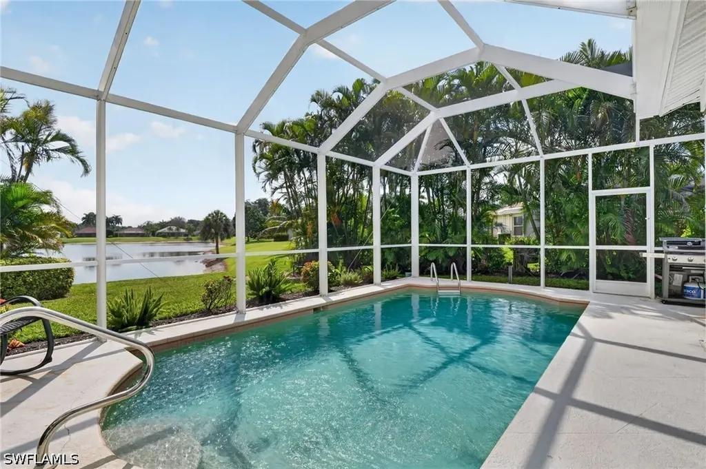 912 Briarwood Boulevard Naples FL 34104