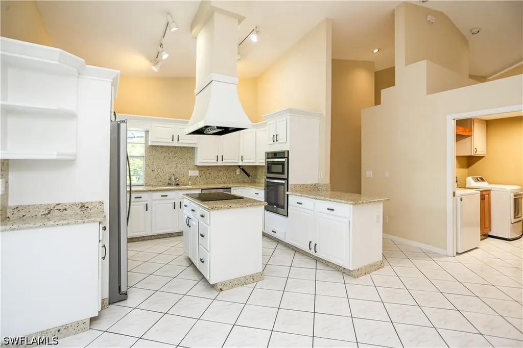 1040 Moon Lake Drive Naples FL 34104
