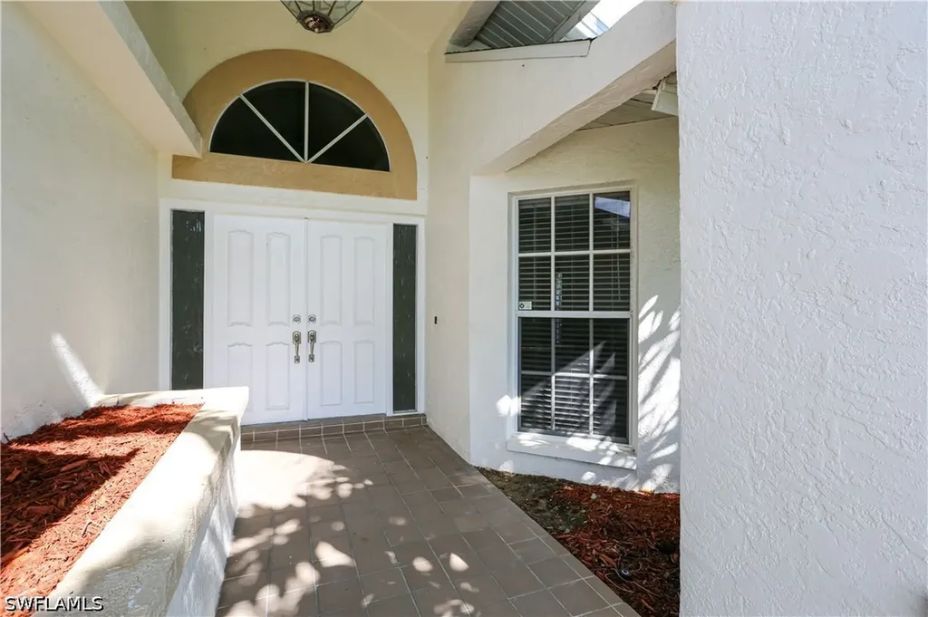 1040 Moon Lake Drive Naples FL 34104