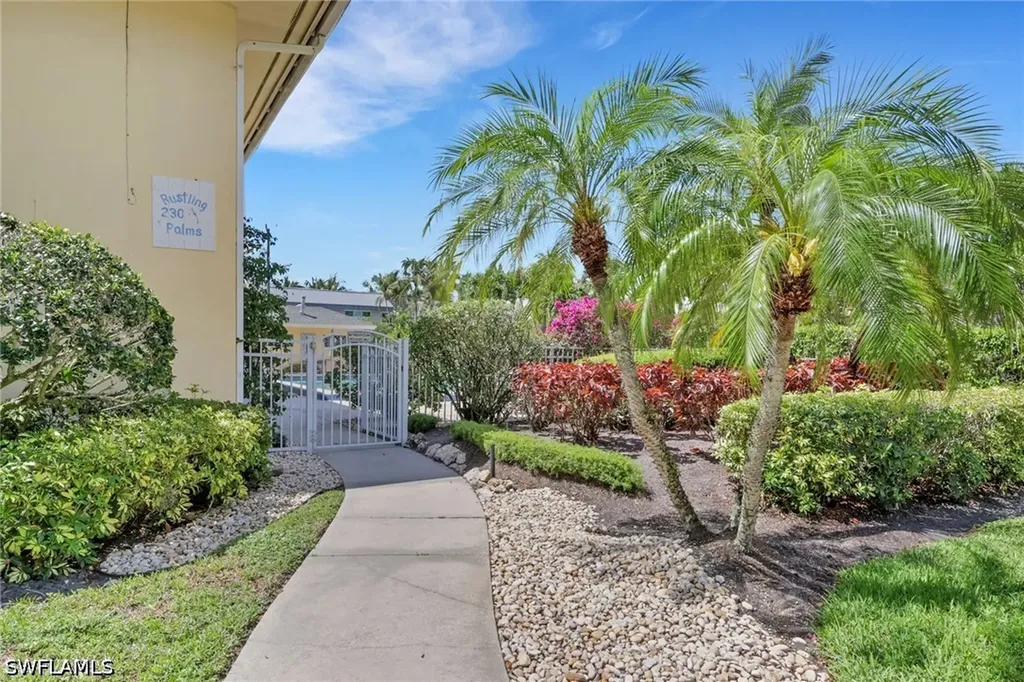 230 3rd Avenue S Naples FL 34102