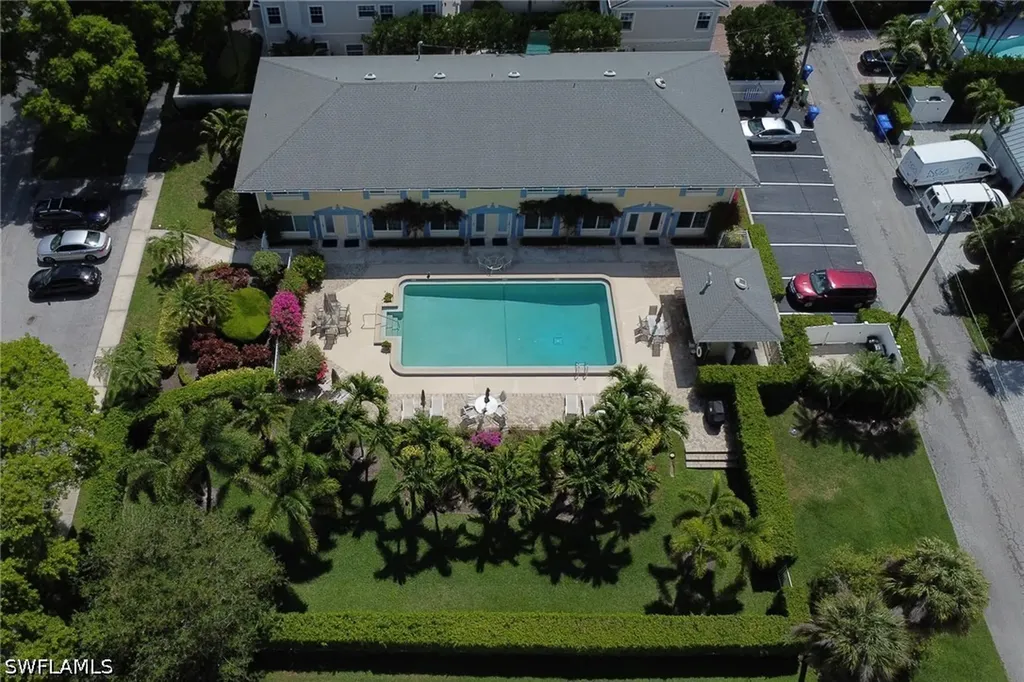 230 3rd Avenue S Naples FL 34102
