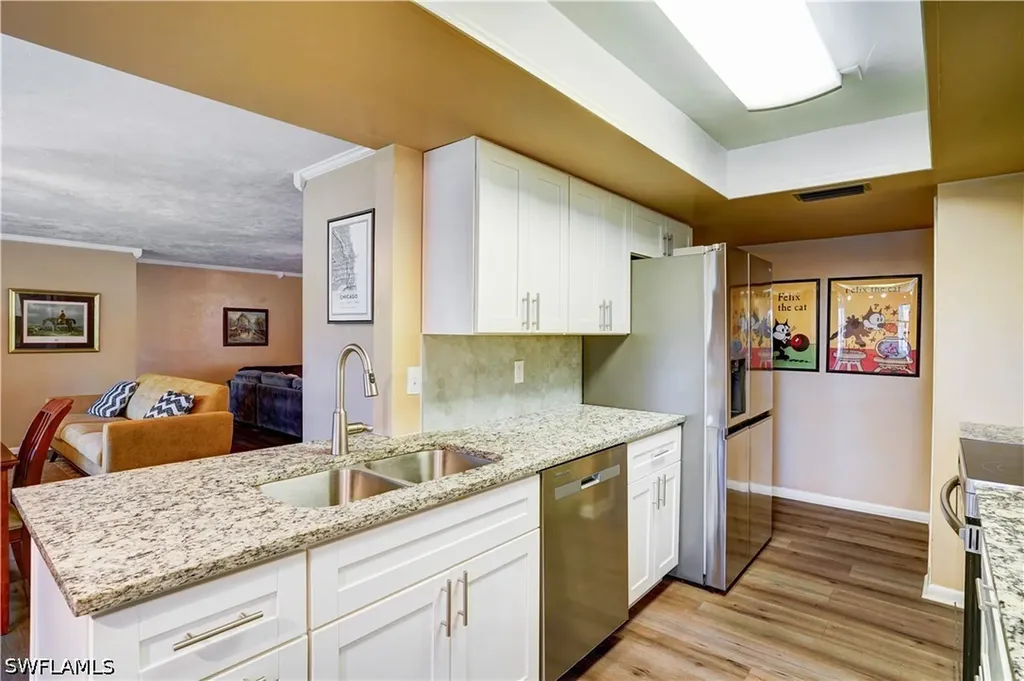 4818 Tahiti Lane Naples FL 34112