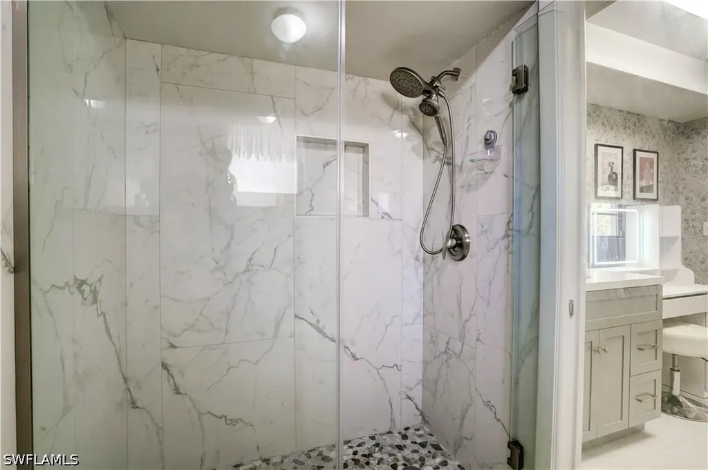 4818 Tahiti Lane Naples FL 34112