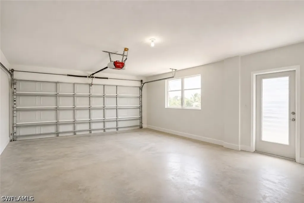 4818 Tahiti Lane Naples FL 34112