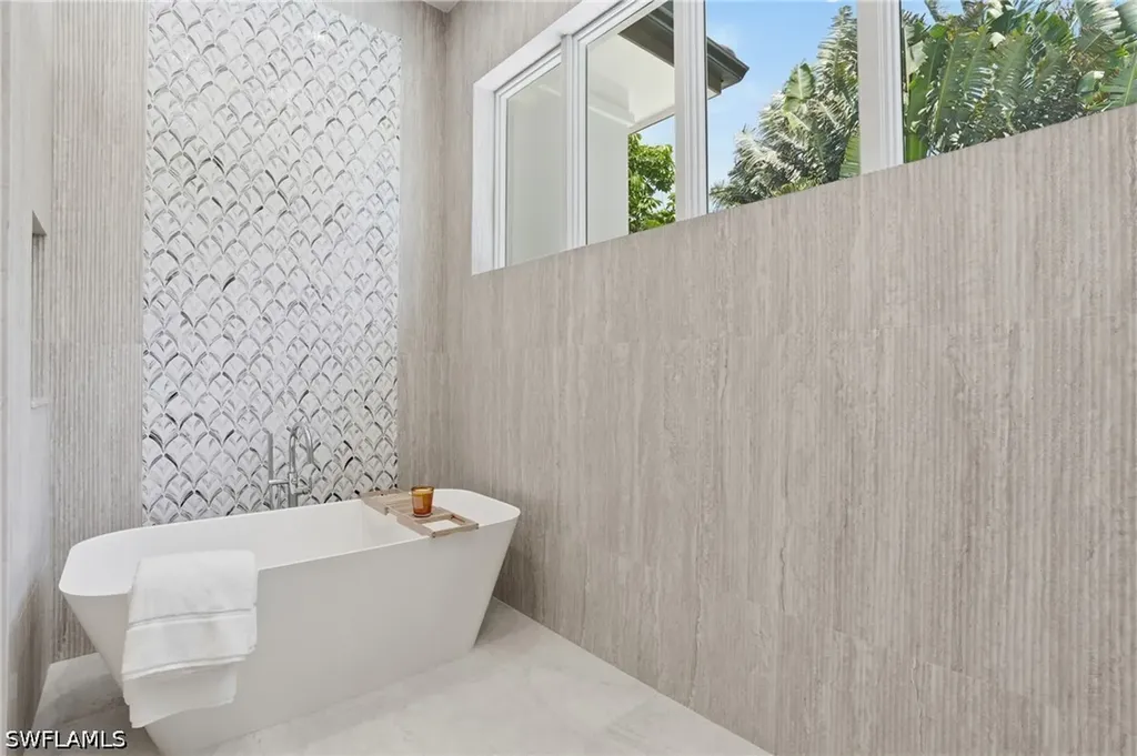 744 Willowhead Drive Naples FL 34103