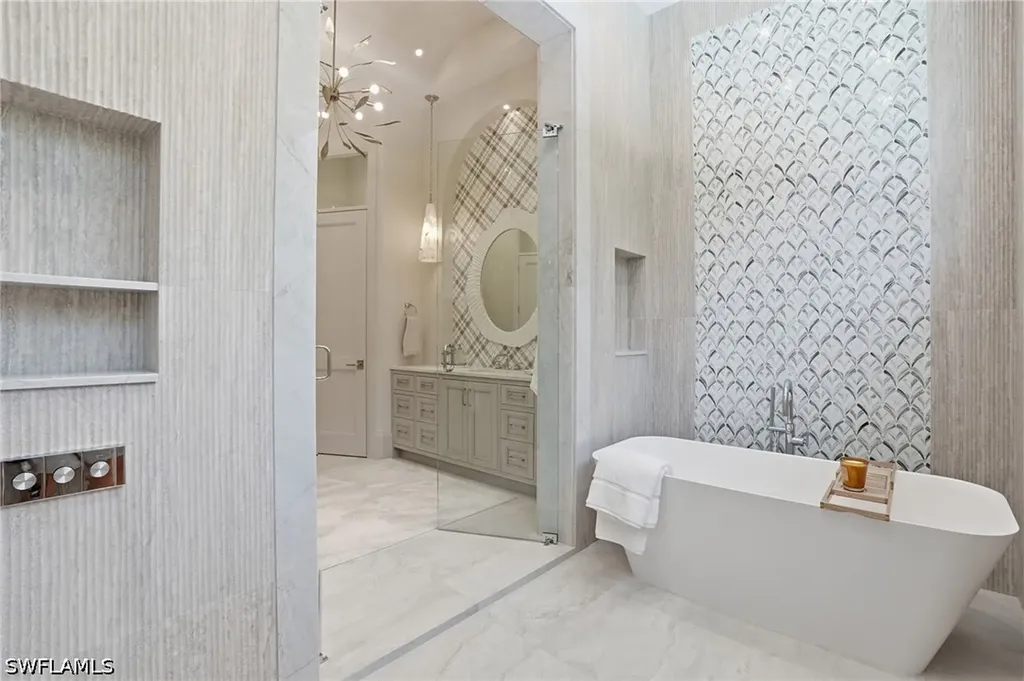 744 Willowhead Drive Naples FL 34103
