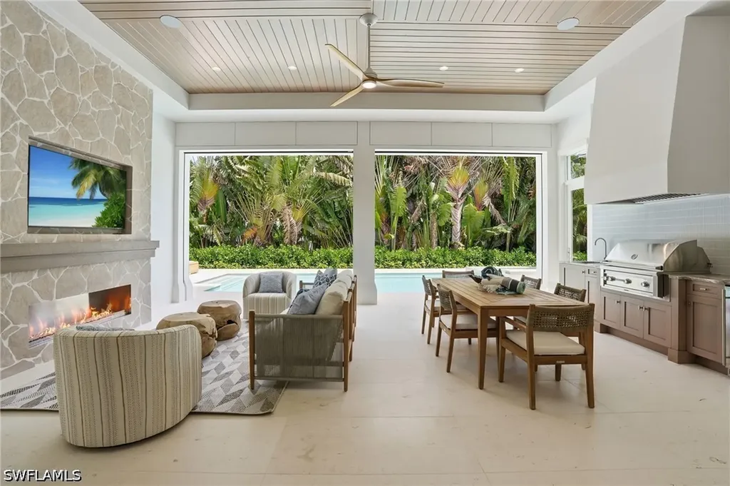 744 Willowhead Drive Naples FL 34103