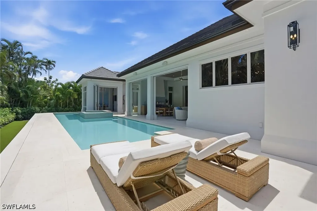 744 Willowhead Drive Naples FL 34103