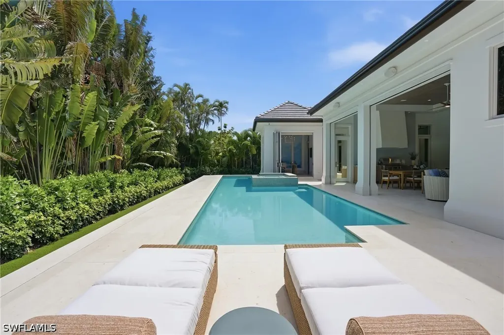 744 Willowhead Drive Naples FL 34103
