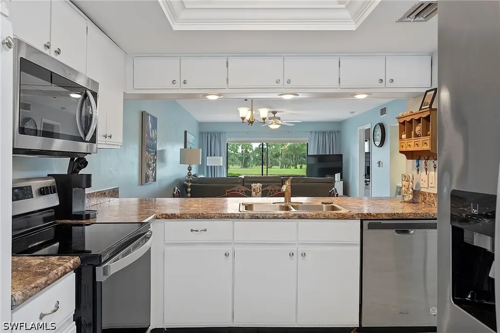 400 Fox Haven Drive Naples FL 34104