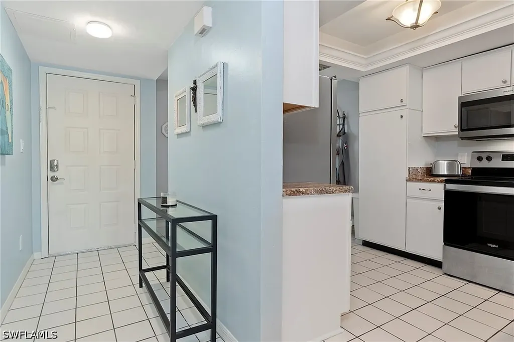 400 Fox Haven Drive Naples FL 34104