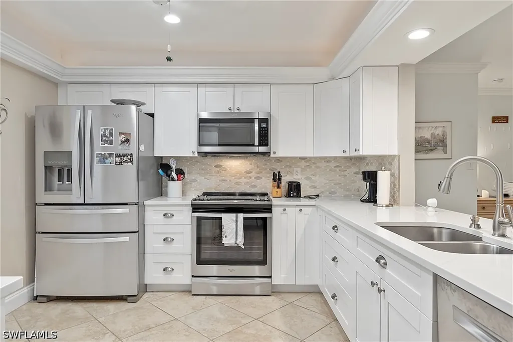 5250 Fox Hollow Drive Naples FL 34104