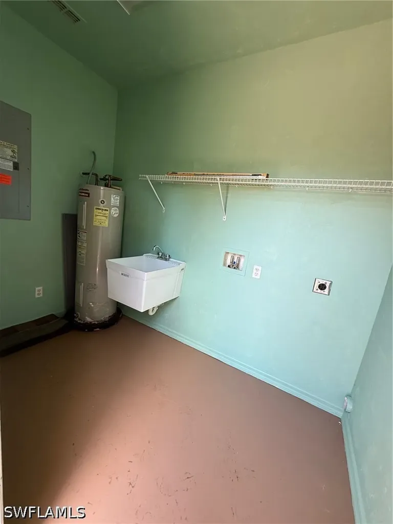 9088 Frank Road Fort Myers FL 33967