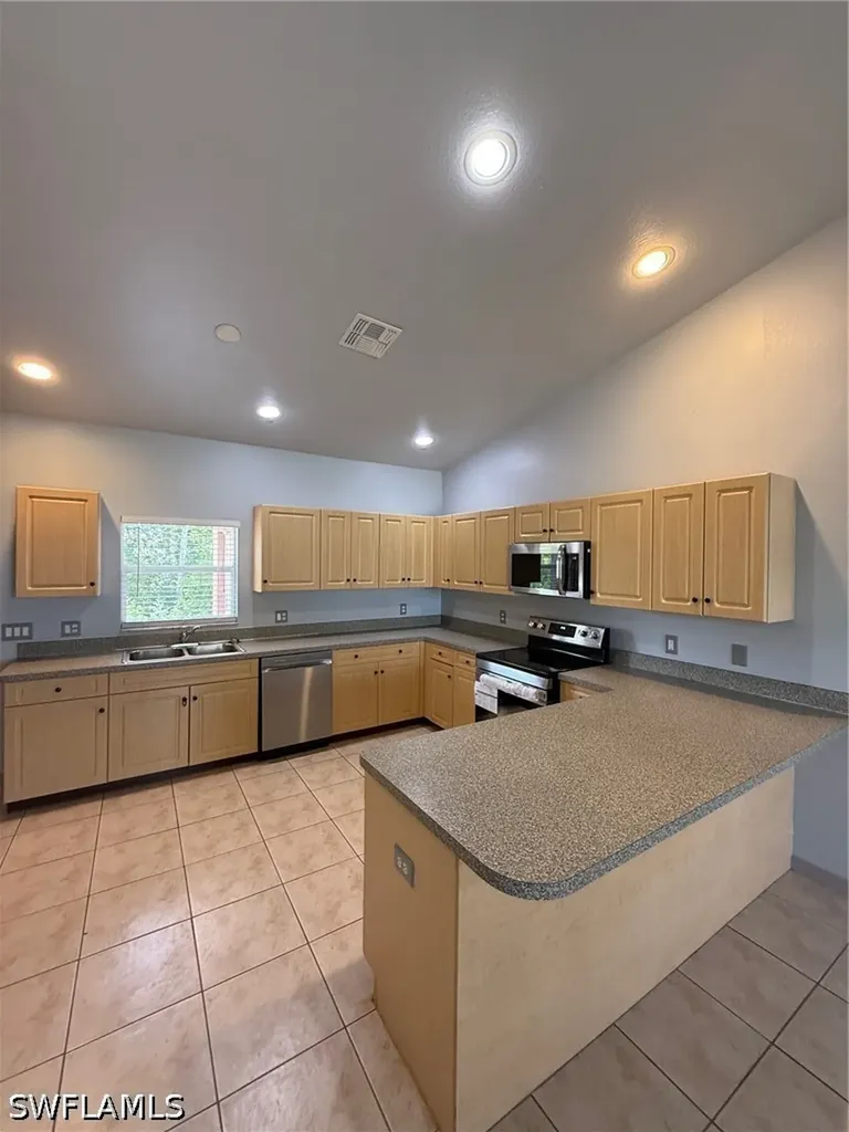 9088 Frank Road Fort Myers FL 33967