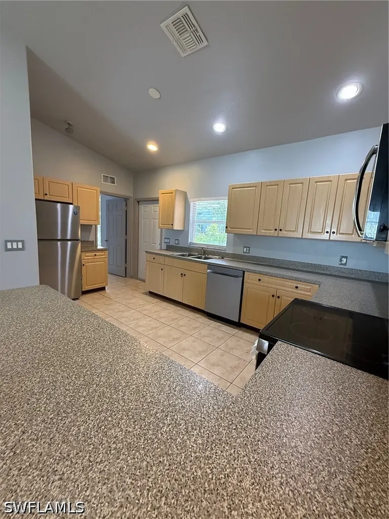 9088 Frank Road Fort Myers FL 33967