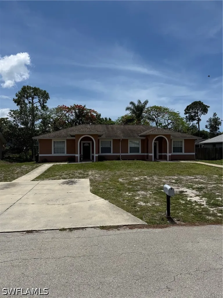 9088 Frank Road Fort Myers FL 33967